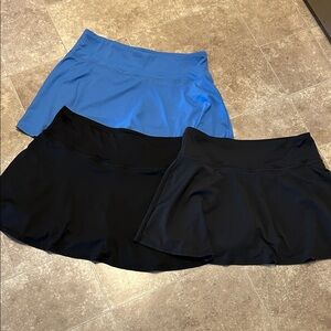 Real Essentials Size 2x Blue and Black Athletic Skirt Set